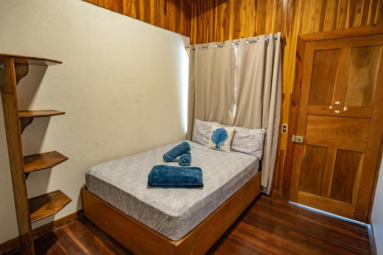 Cowboy Hostel - Habitaciones Con Bano Privado Monteverde Екстериор снимка