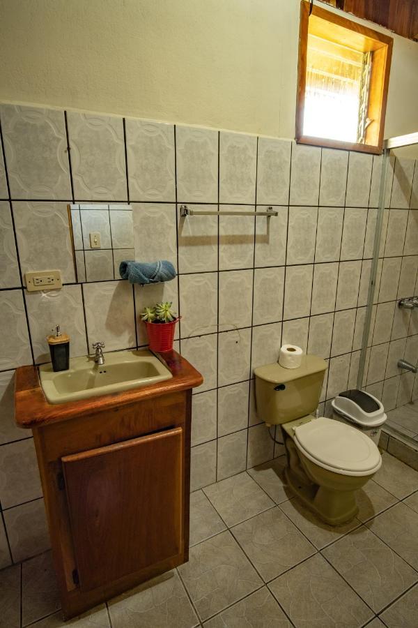 Cowboy Hostel - Habitaciones Con Bano Privado Monteverde Екстериор снимка